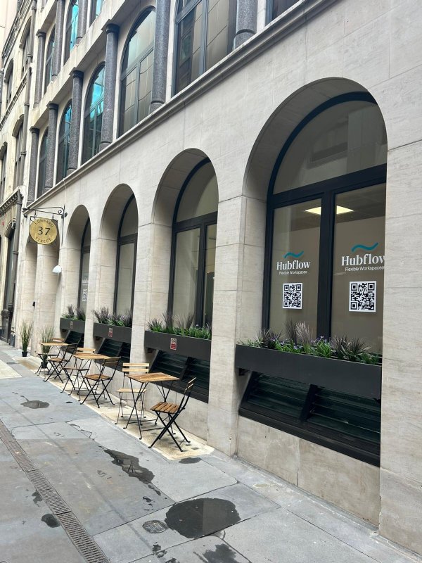 Success Lounge, 37 Lombard St