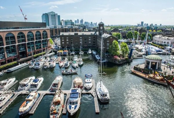 St Katharine Docks, 46-48 East Smithfield